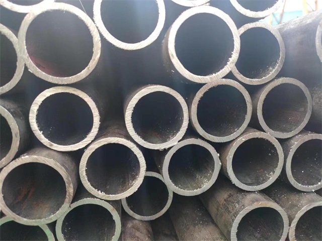 来宾10#结构用无缝钢管