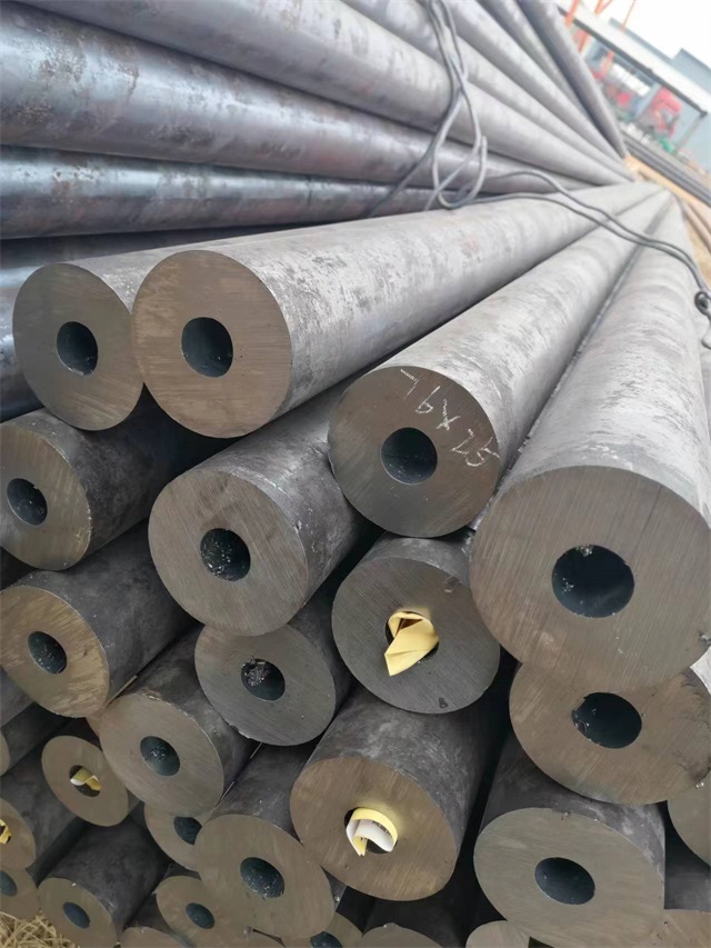 来宾15crmo无缝钢管
